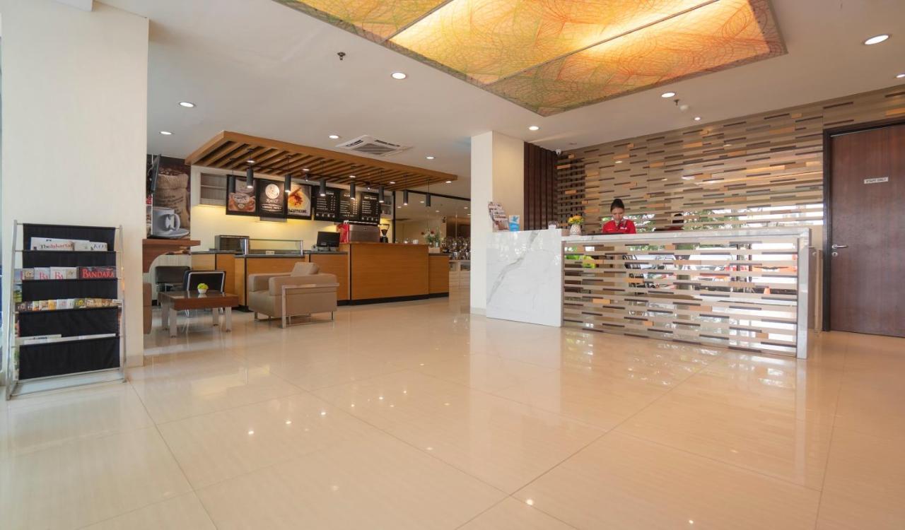 טנגרנג D'Primahotel Airport Jakarta 1 מראה חיצוני תמונה